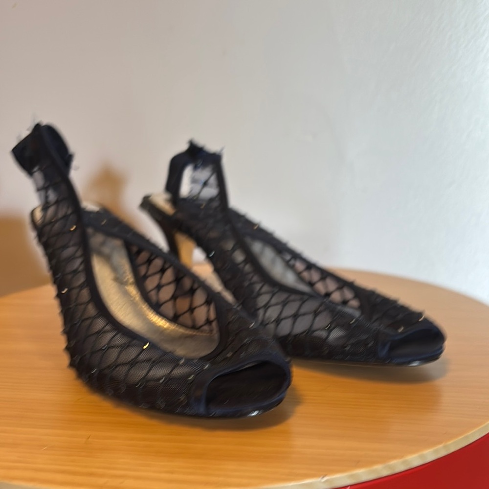 Adrianna Papell Black Heels with Elegant Design